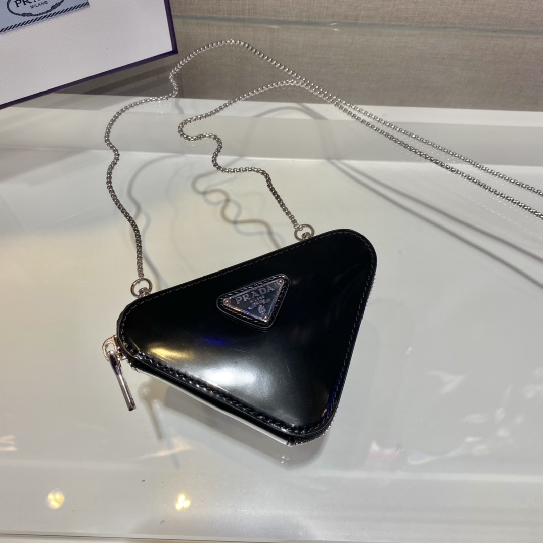 PRADA普拉达亮面小零钱包1BD733