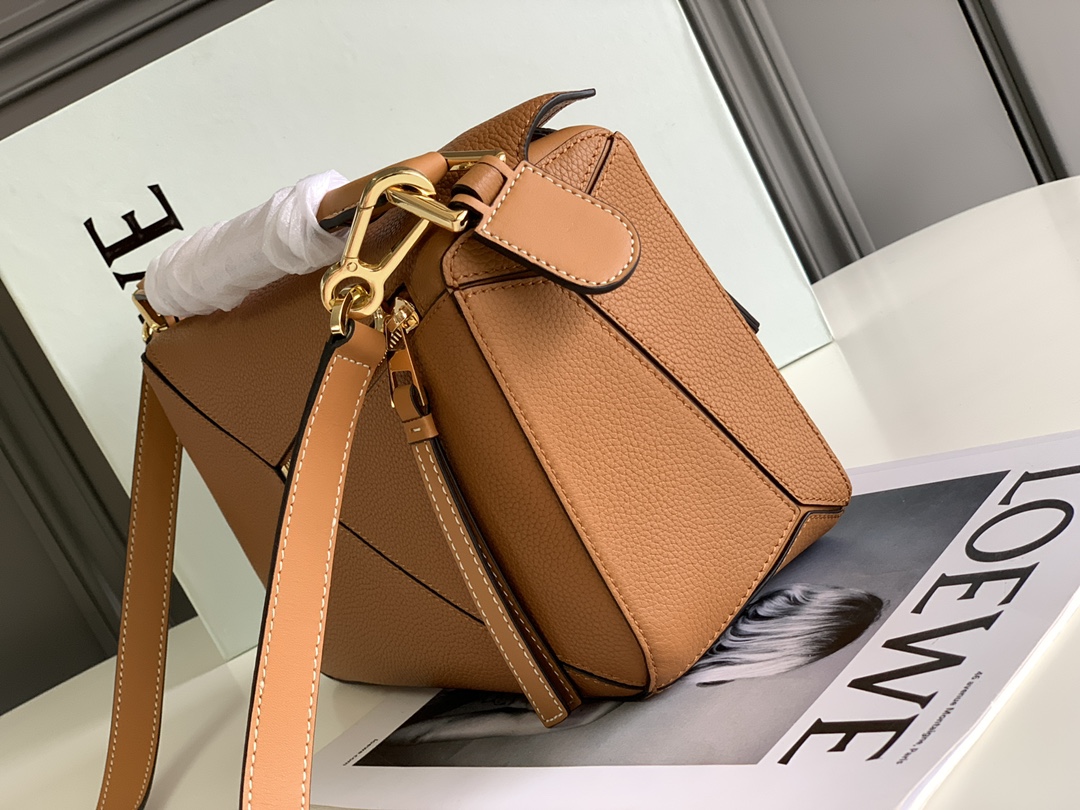 [Loewe Women