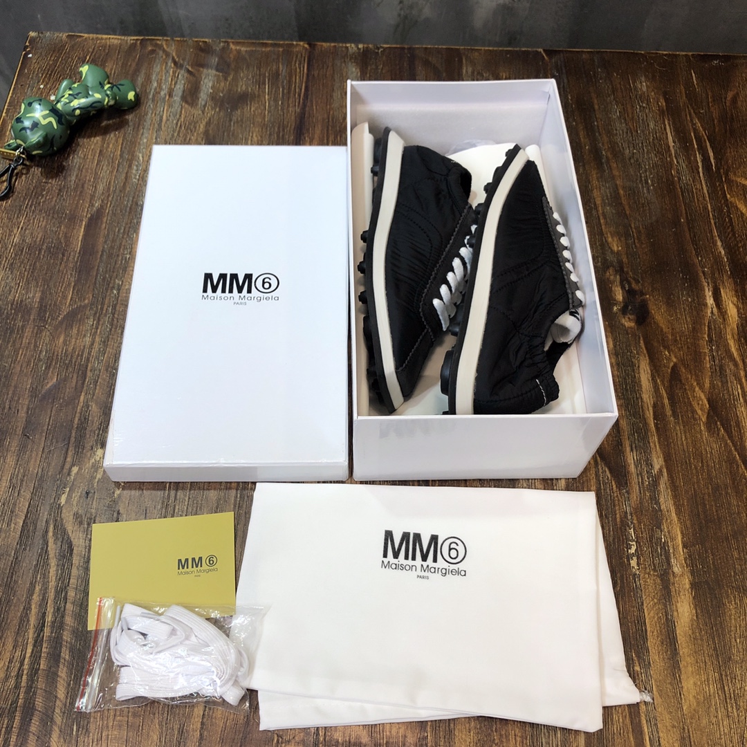 Maison Margiela Black Leather and Fabric Runner Sneakers for Women 2 i1623054609 5454 8