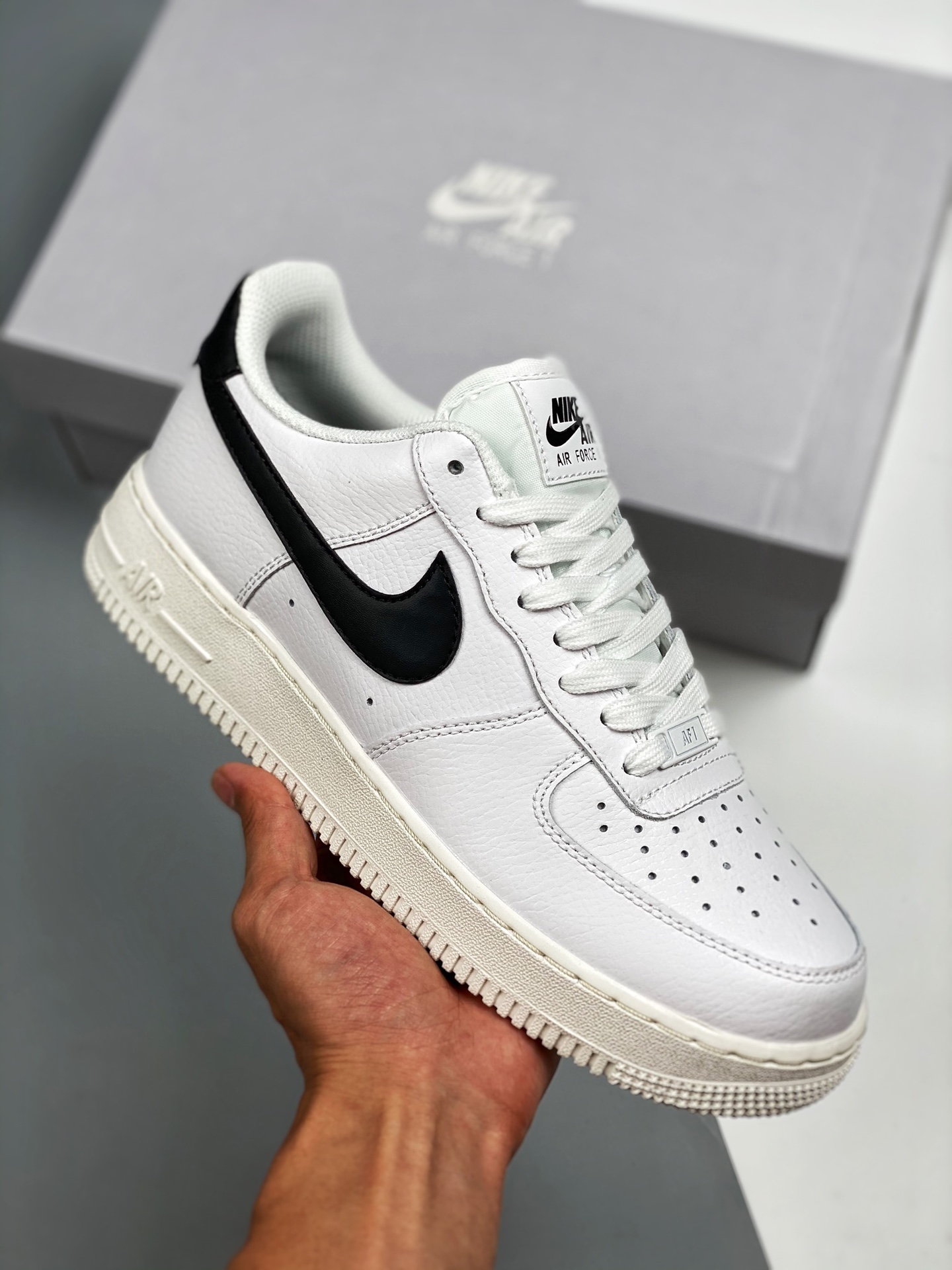 Air Force 1 '07 blanco y negro, horma original, cartón original, estilo auténtico de Air Force, enfocado en canales de …
