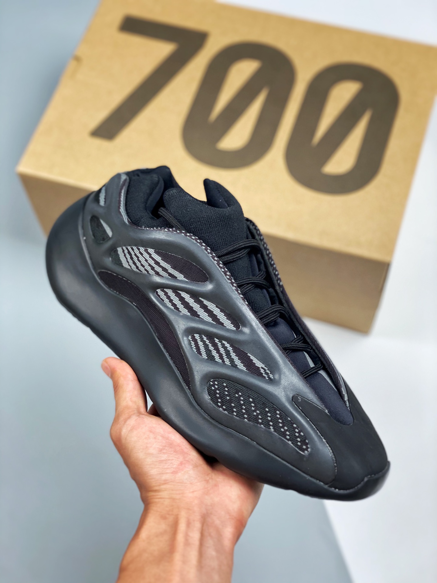 Liquidación de fábrica, beneficios 618 🔥🔥 Yeezy 700V3 "Alvah" de producción de Dongguan, cuchilla de fábric…