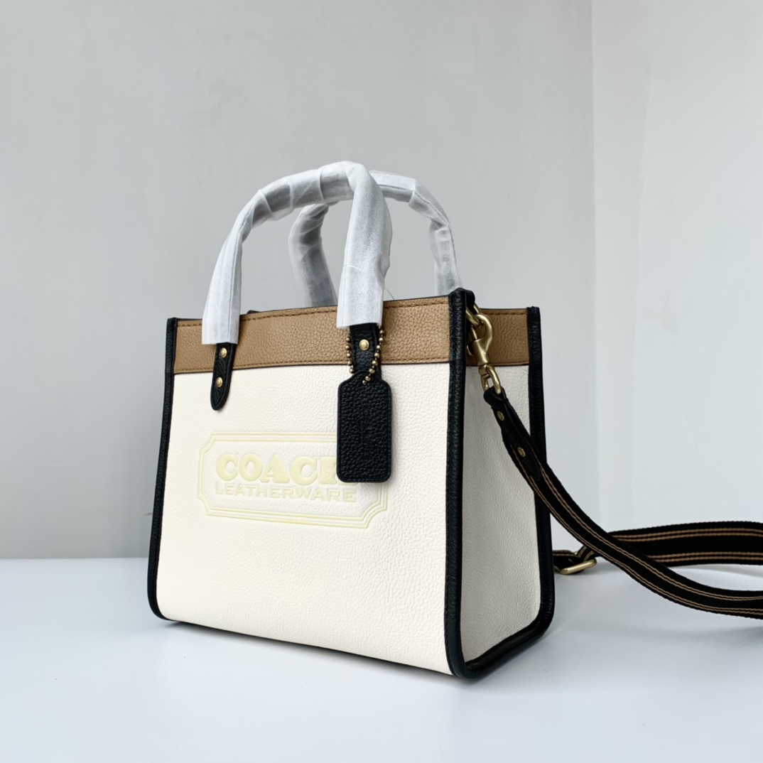 Coach 双十一特价 纯 COACH蔻驰 C3461白色牛皮Field Tote 22竖版小托特包