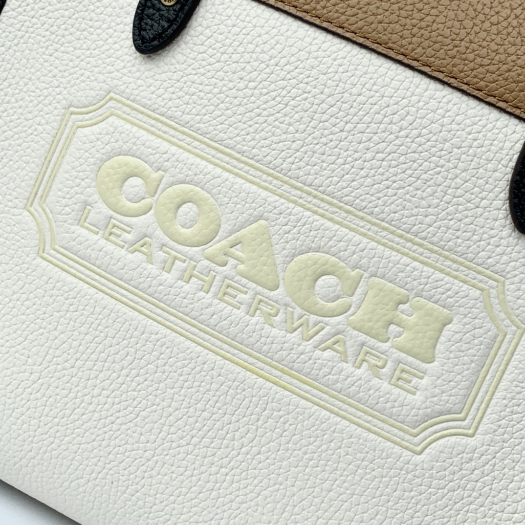 Coach 双十一特价 纯 COACH蔻驰 C3461白色牛皮Field Tote 22竖版小托特包