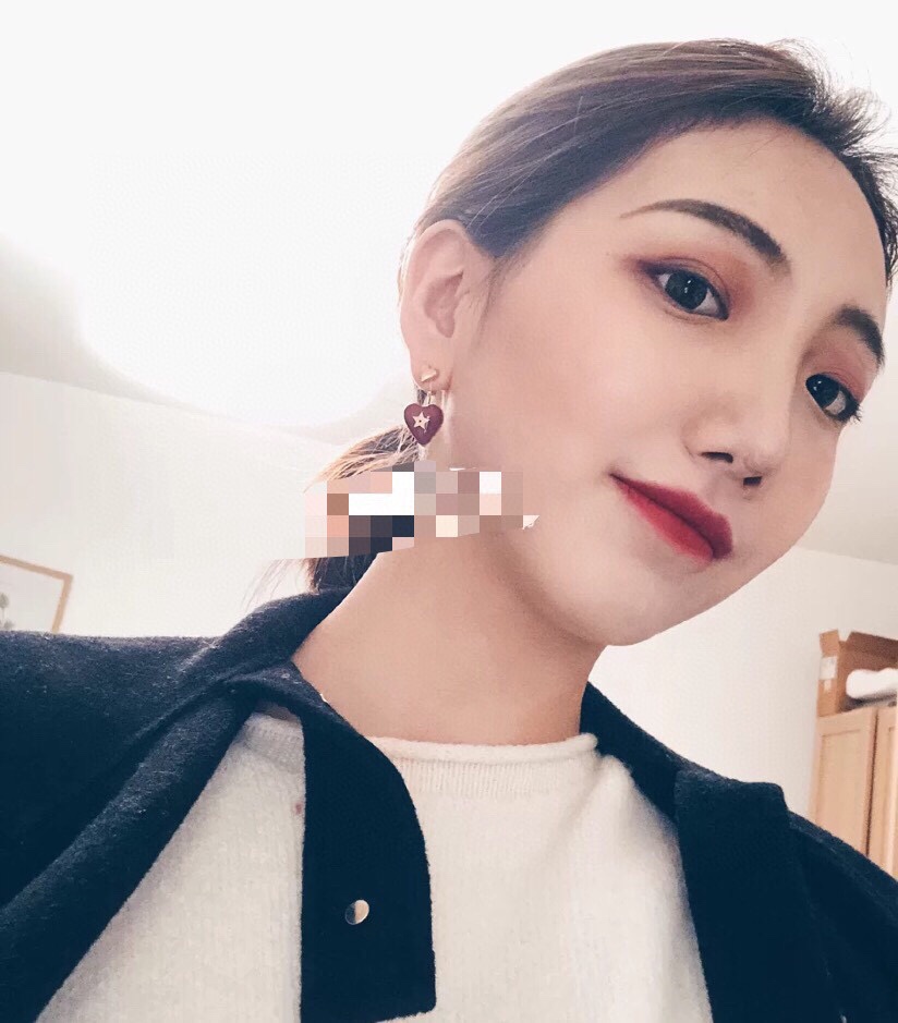Dior Di0r 新款爱心耳钉