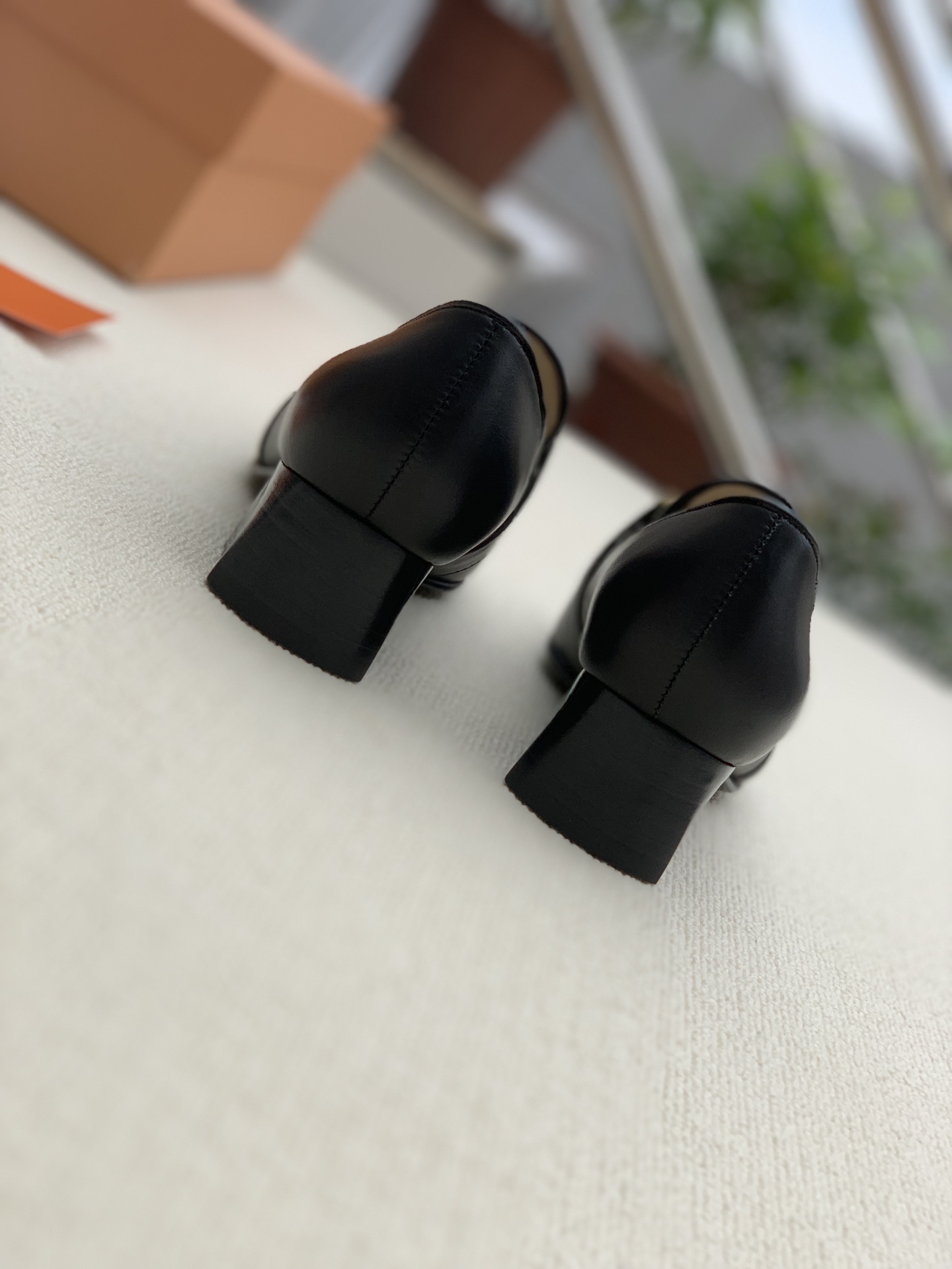 Tod’s Handcrafted Shoes: Comfortable Luxury for Every Step - 图片 7