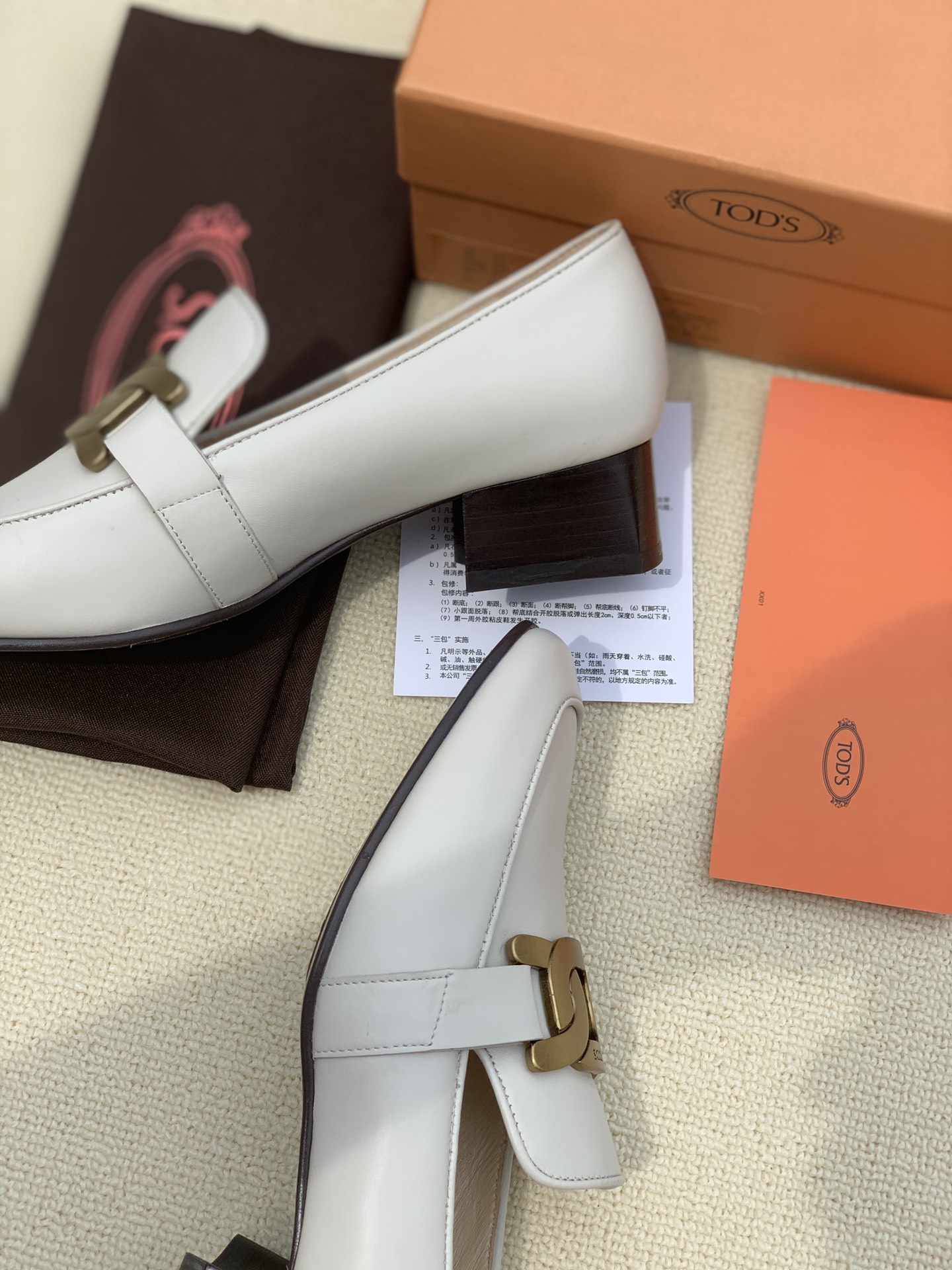 Tod’s Handcrafted Comfort: Women’s Shoes for Life with Retro Designs. - 图片 7