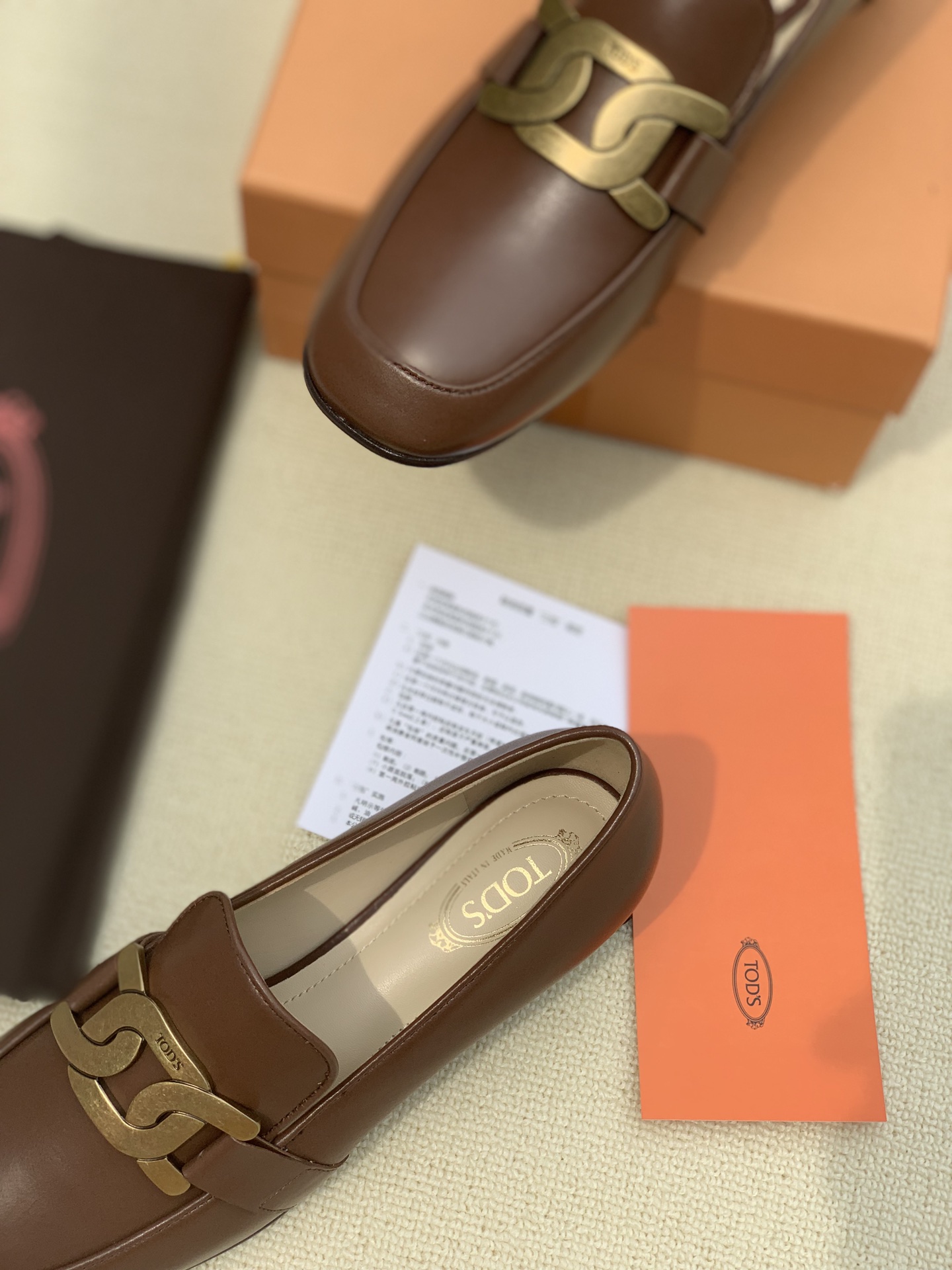 Tod’s Handcrafted Shoes: Comfortable Luxury for Every Step - 图片 6