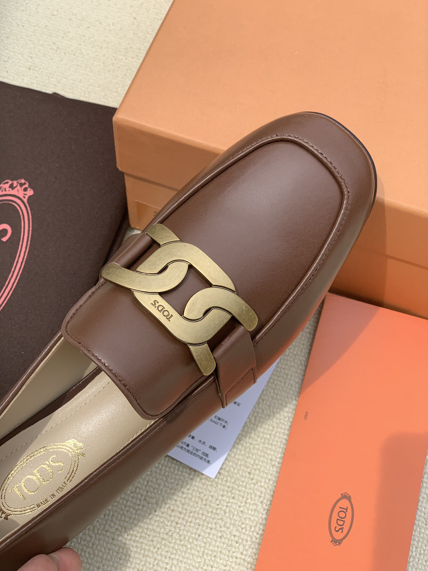 Tod’s Handcrafted Shoes: Comfortable Luxury for Every Step - 图片 5