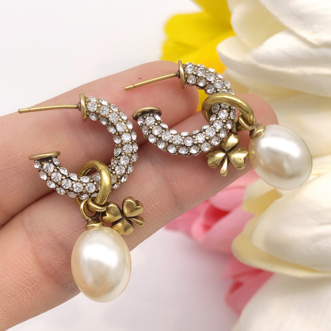 Dior Jewelry Earring Yellow Set With Diamonds Brass