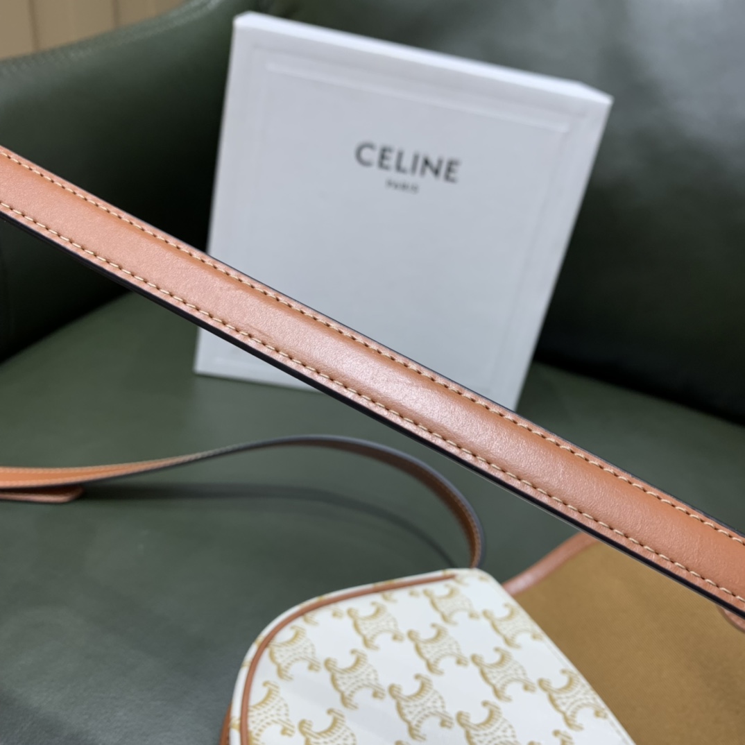Celine思琳 Mini Besace 马鞍包 196702白花