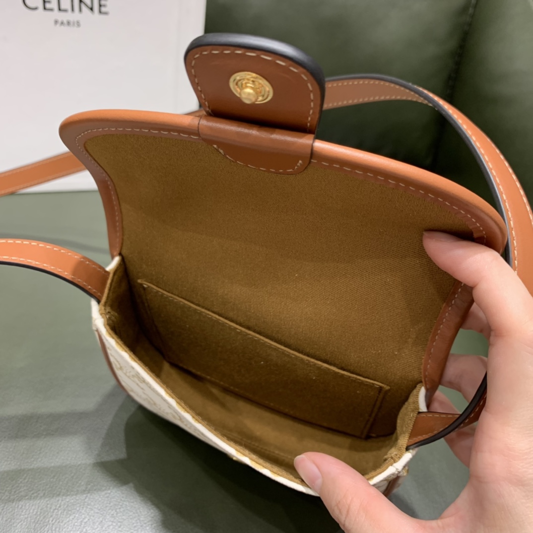Celine思琳 Mini Besace 马鞍包 196702白花