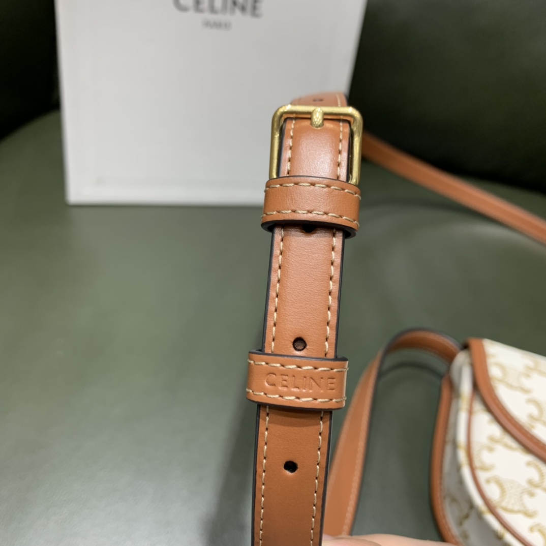 Celine思琳 Mini Besace 马鞍包 196702白花