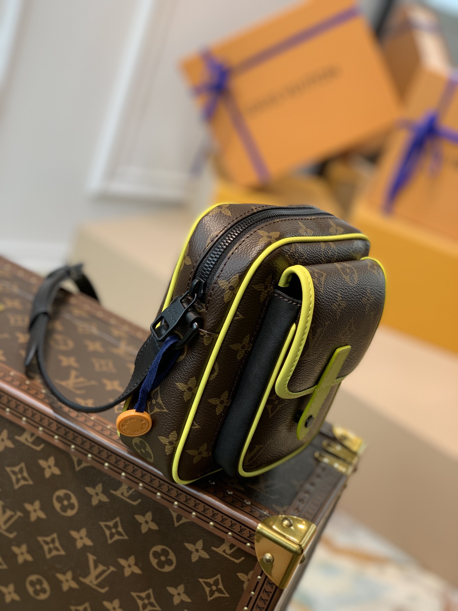 Louis Vuitton LV Christopher Wearable Wallet 相机包 M80793黄