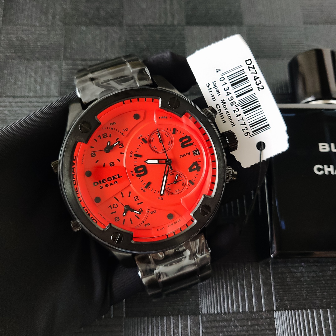 “High-Quality DIESEI Model 7432 Screws with Large Chart and Black Tape”