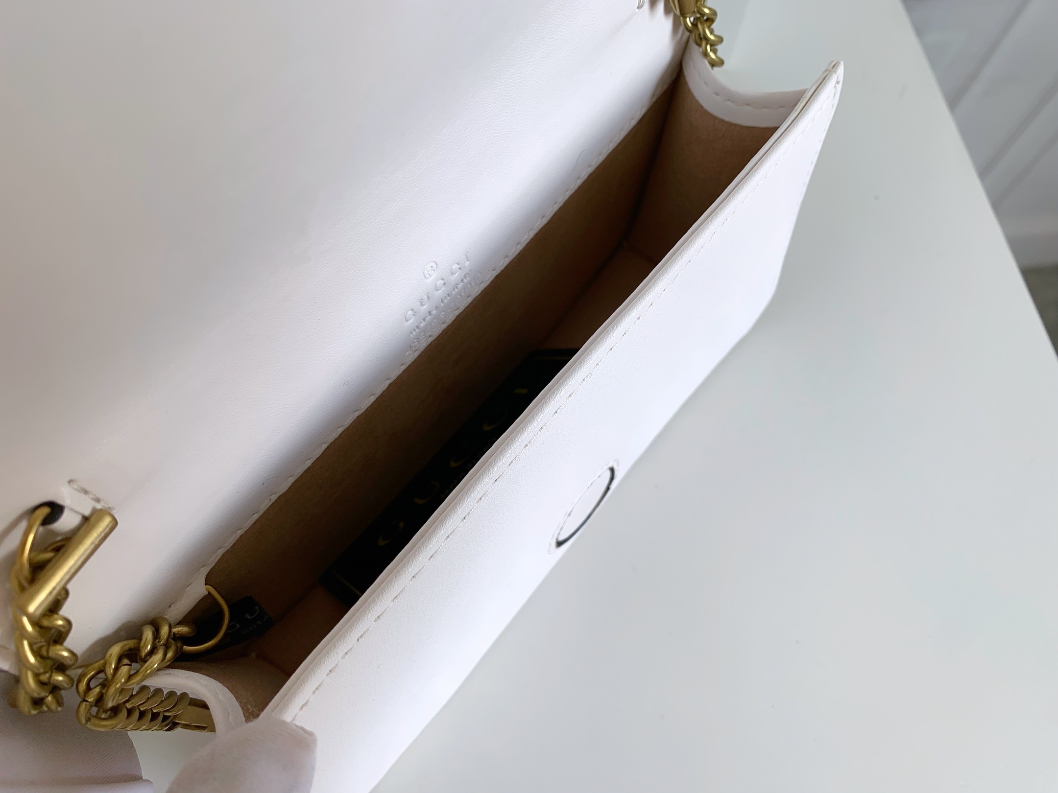 GUCCI GG Marmont ミニチェーンバッグ - トップグレード牛皮