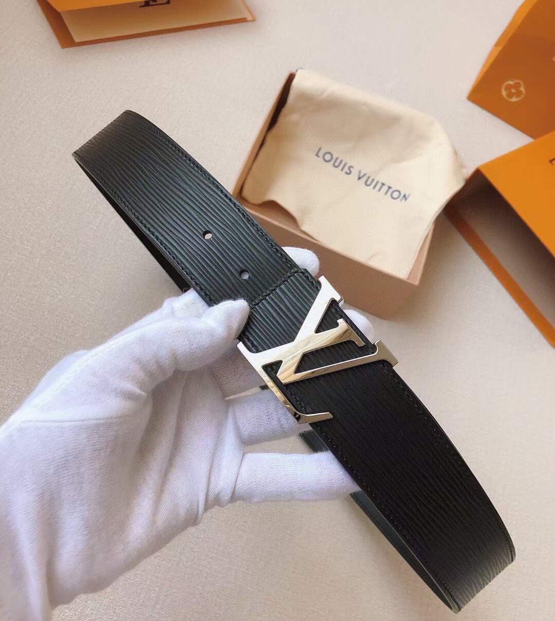 配全套包装LV原单腰带黑色小牛皮水波