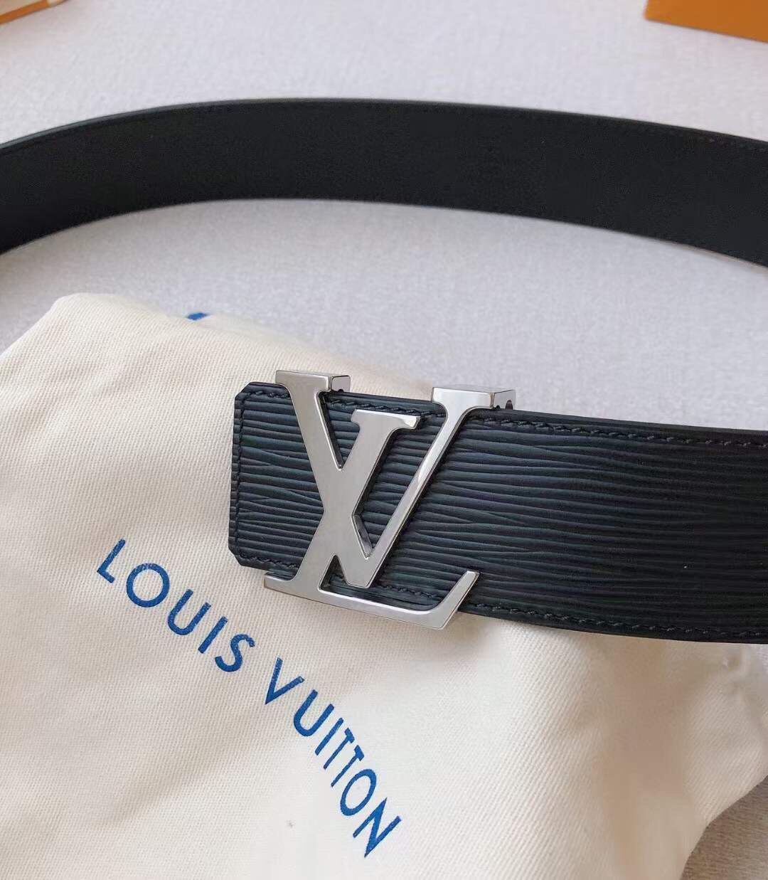 配全套包装LV原单腰带黑色小牛皮水波
