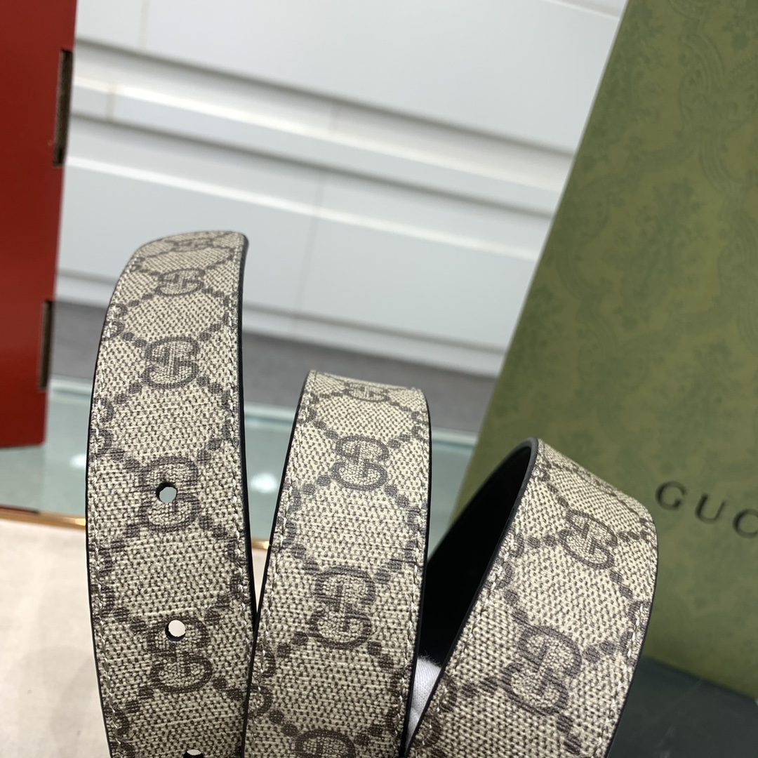 ✨GUCCI✨独家免税店渠道货旋转铜扣配进口原厂小牛皮双面佩戴手工绘边大气奢华免税镭射标配全套免税店包装⚜️VIP尊享尺寸：宽3.7cm3.0cm2.0cm
