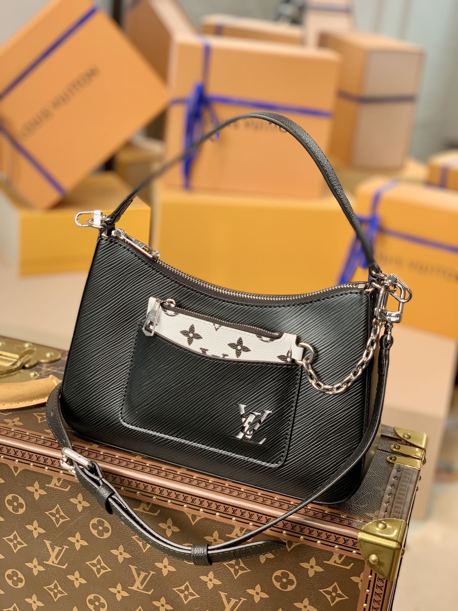 Replica Every Designer
 Louis Vuitton LV Marelle Bags Handbags Black Epi Canvas Chains M80689