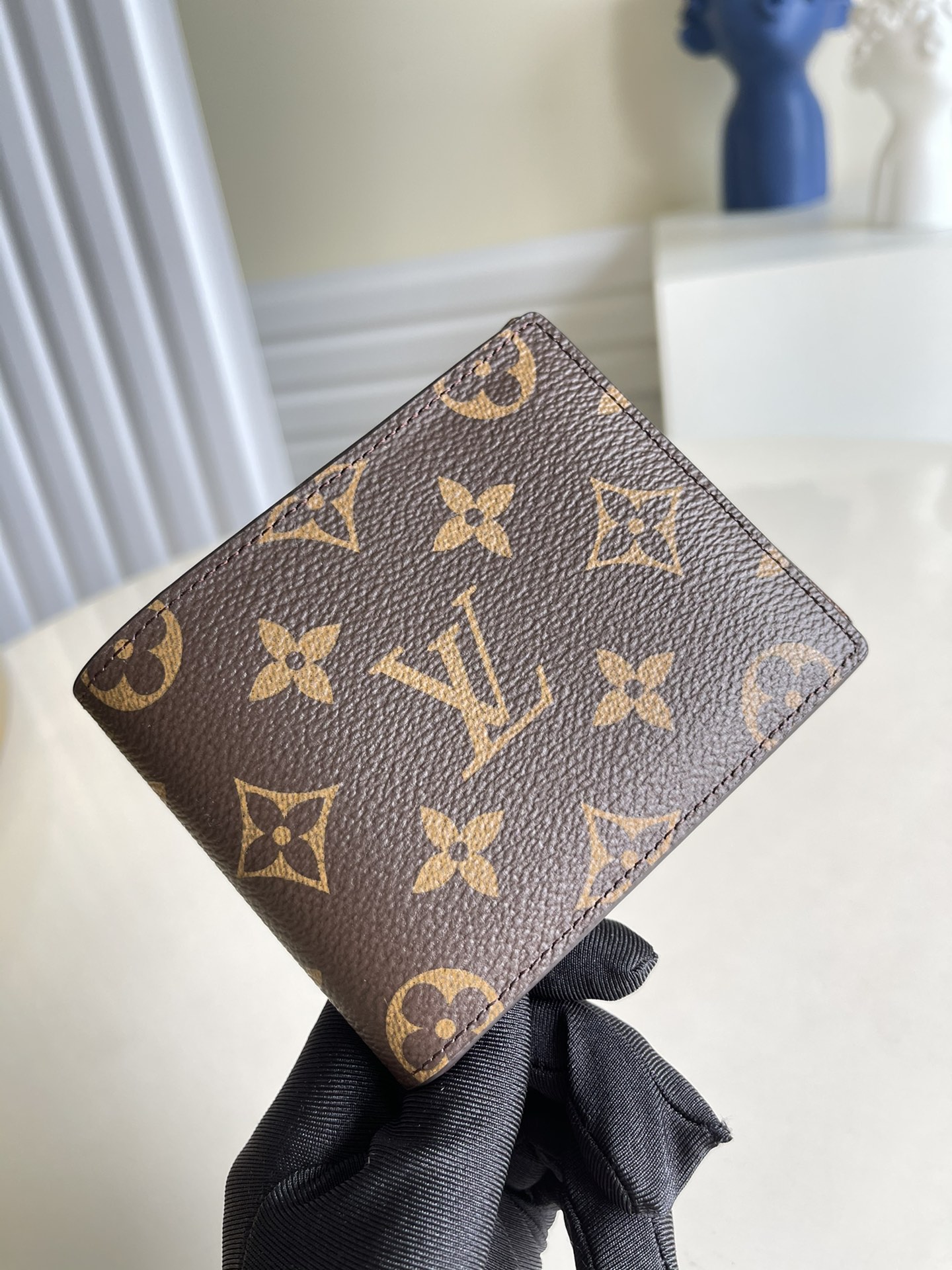 NO:397029,【Exclusive real photo M62294 Presbyterian】SLENDER wallet is made of masculine Monogram Eclipse canvas fabric. This Slender wallet is compact and slim. It can accommodate all essentials and can easily fit into front and rear pockets. 11.0x 9.0x 2.0 cm (Length x Height x Width) v.,LV [Original Leather],louis vuitton19860909【独家实拍M62294 老花】SLENDER 钱夹 由风格阳刚的Monogram Eclipse帆布面料裁制而成,此款Slender钱夹小巧而纤薄.可容纳所有必需品,并可轻松装入前后口袋.11.0x 9.0x 2.0 cm (长x 高x 宽) v.,LV【原厂皮】,louis vuitton,Bag