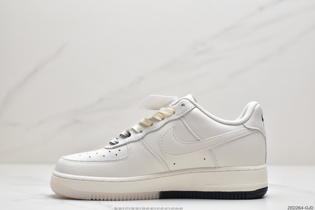 260 海外限量发售  Nike Air Force 1 Low ’07 “米黑白”布鲁克林篮网城市限定低帮空军一号休闲板鞋  CT1989-107