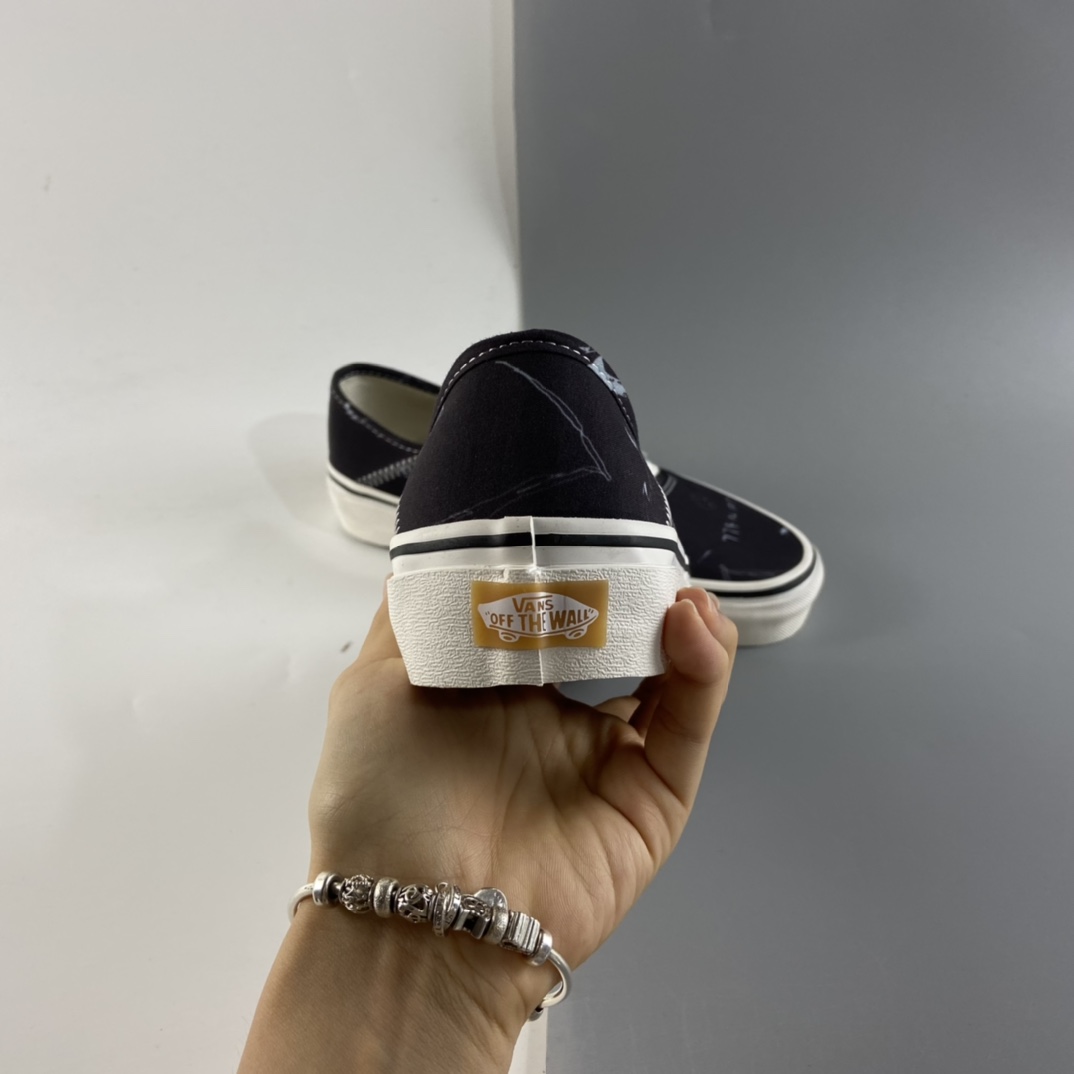 P150  VANS Authentic SF 笑脸印花彩色底环保 帆布板鞋 VN0A3MU642C