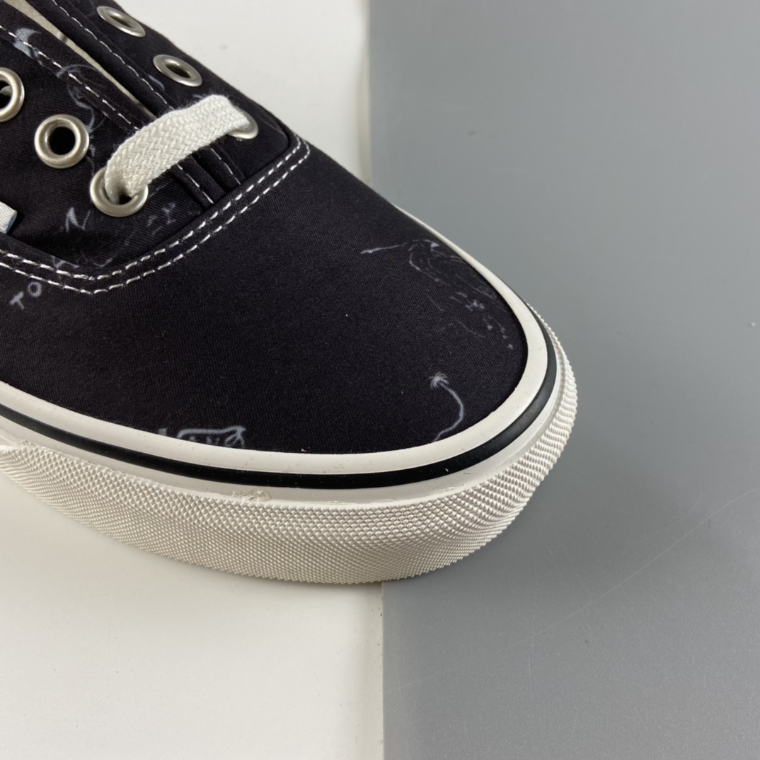P150  VANS Authentic SF 笑脸印花彩色底环保 帆布板鞋 VN0A3MU642C