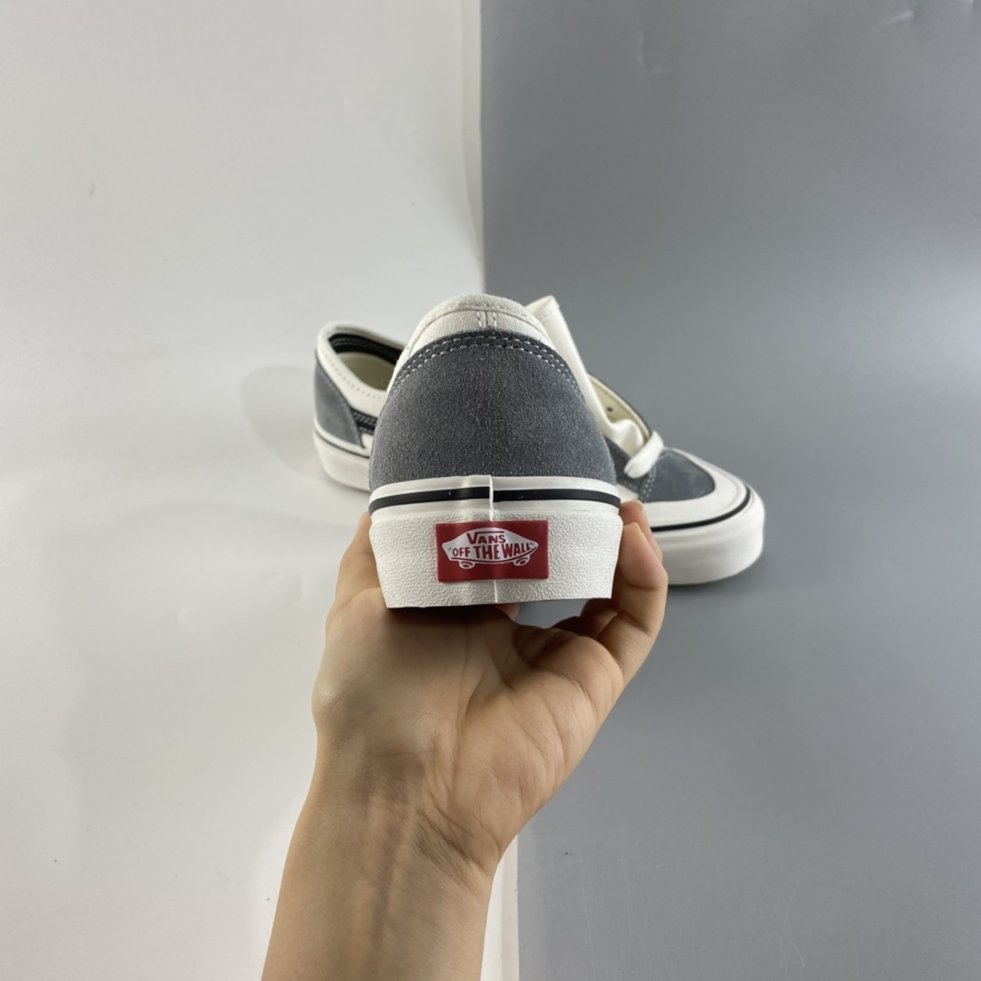 P150 VANS Style 36 万斯灰白半月包头灰白帆布鞋奥利奥板男女鞋 VN0A4BVAK11
