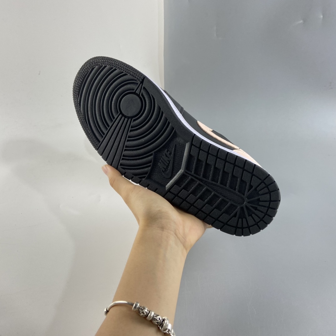 P200  Air Jordan 1 Low AJ1低帮时尚休闲板鞋 553558-034