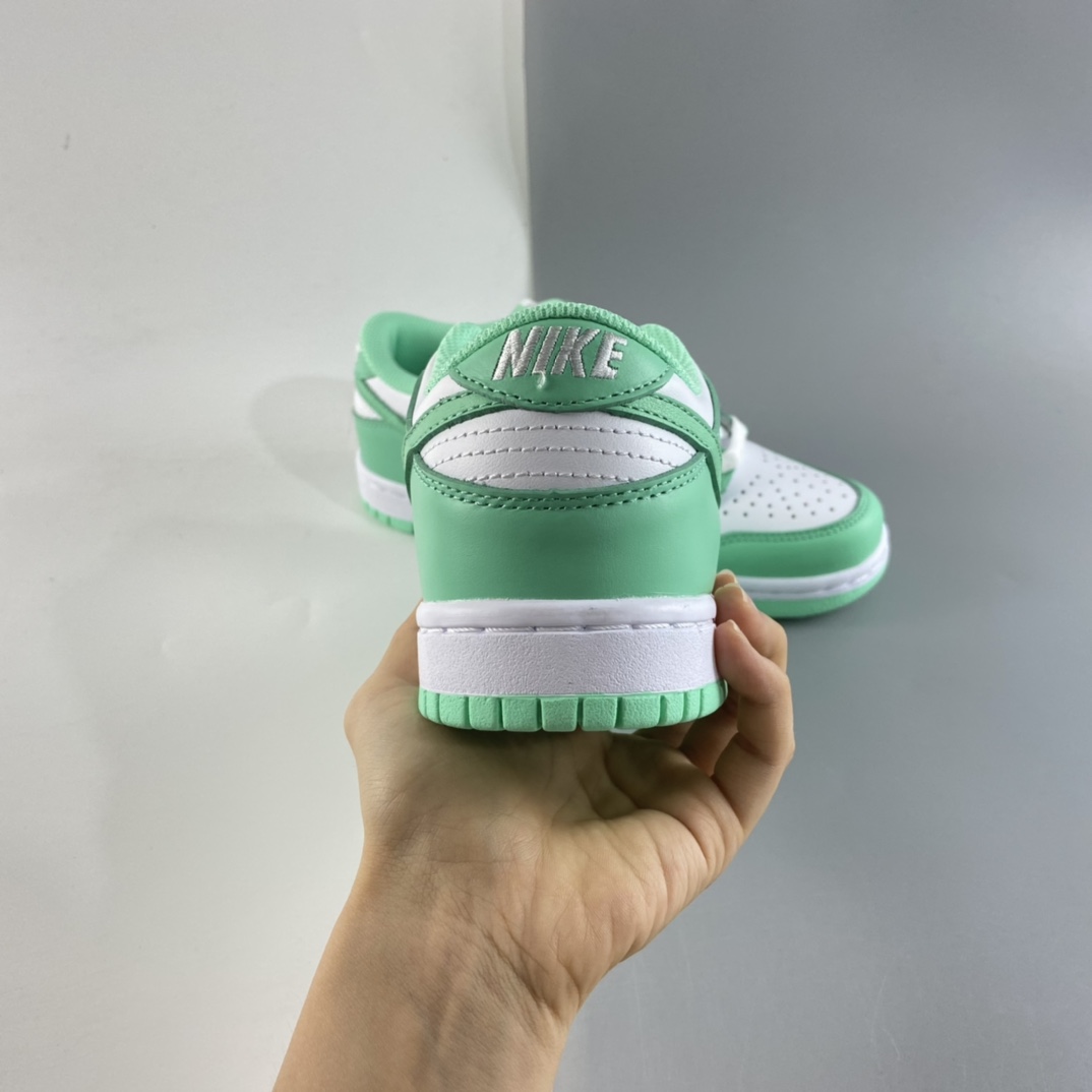 P300 Nike SB Dunk Low ”White/Green Glow”“蒂芙尼绿白”扣篮系列低帮休闲运动滑板板鞋 DD1503-105-莆田鞋,莆田鞋货源,高仿鞋,高仿鞋货源,安福档口,莆田高仿鞋,莆田鞋批发,高仿鞋批发,莆田高仿运动鞋,高仿运动鞋,莆田运动鞋 P300 Nike SB Dunk Low ”White/Green Glow”“蒂芙尼绿白”扣篮系列低帮休闲运动滑板板鞋 DD1503-105