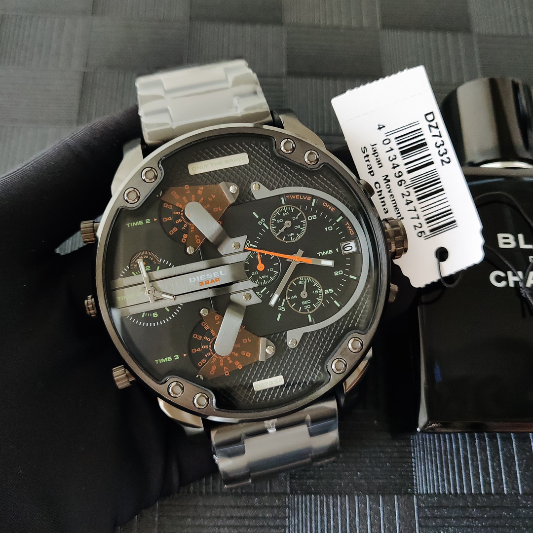“Black Steel Belt with Eight-Point Screws – DIESEI Model 7332 Review” - 图片 2