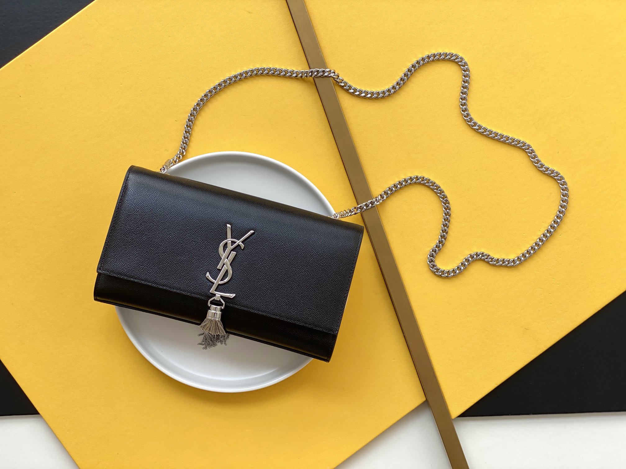 Chain Fringe Bag, Top Grain Leather, Caviar, Magnetic Snap, Compartment Bag