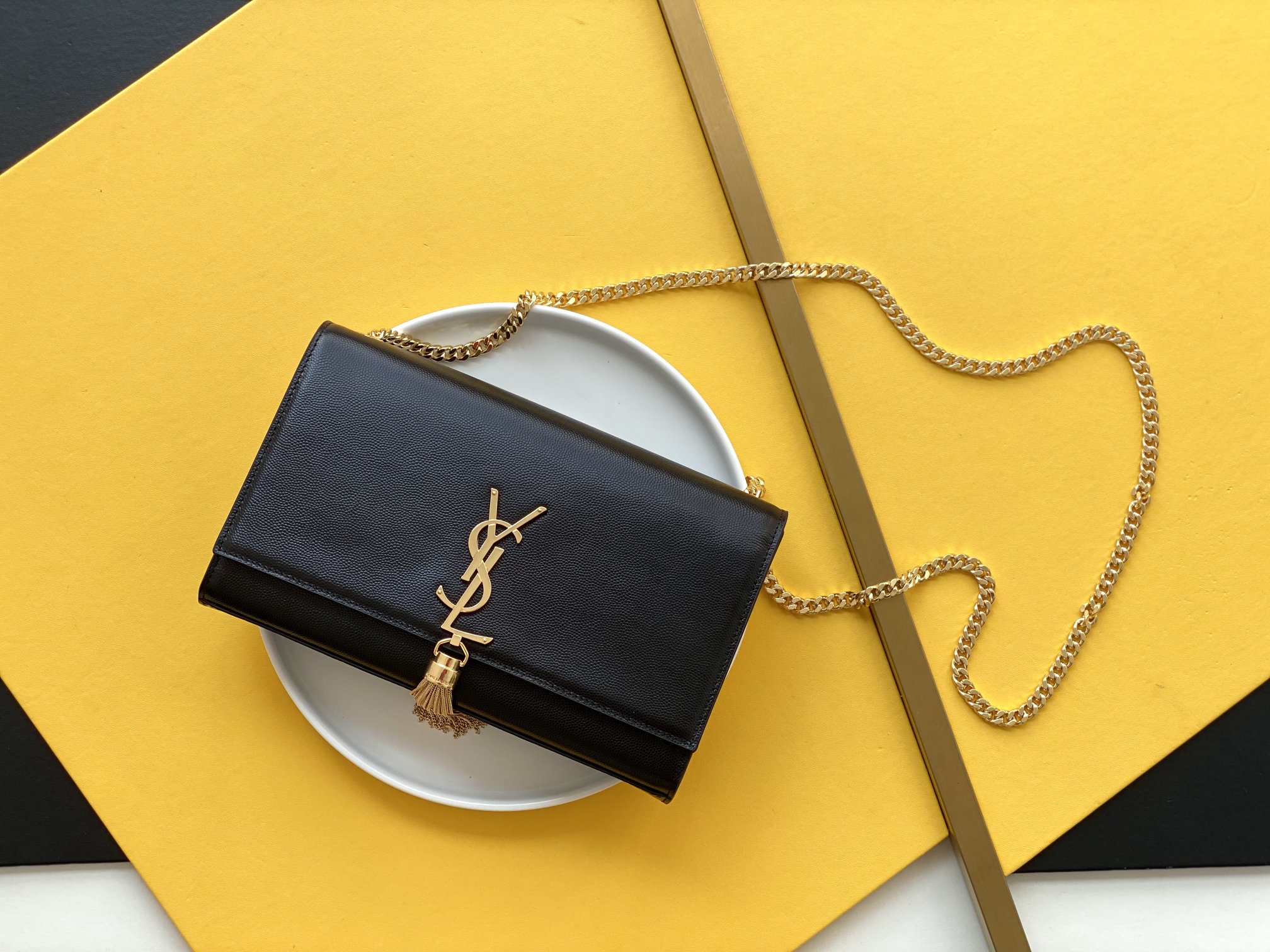 Chain Fringe Bag, Top Grain Leather, Caviar, Magnetic Snap, Compartment Bag