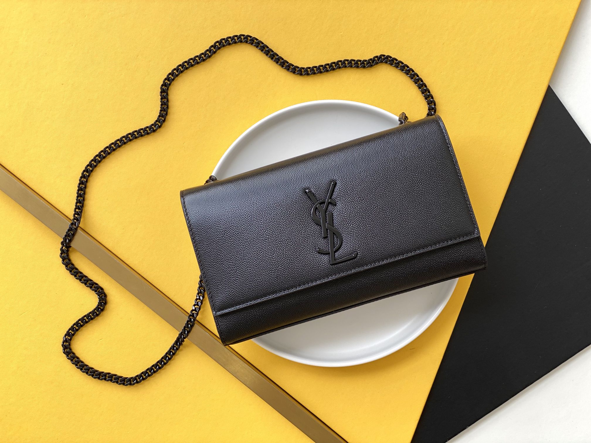 Chain Fringe Bag, Top Grain Leather, Caviar, Magnetic Snap, Compartment Bag