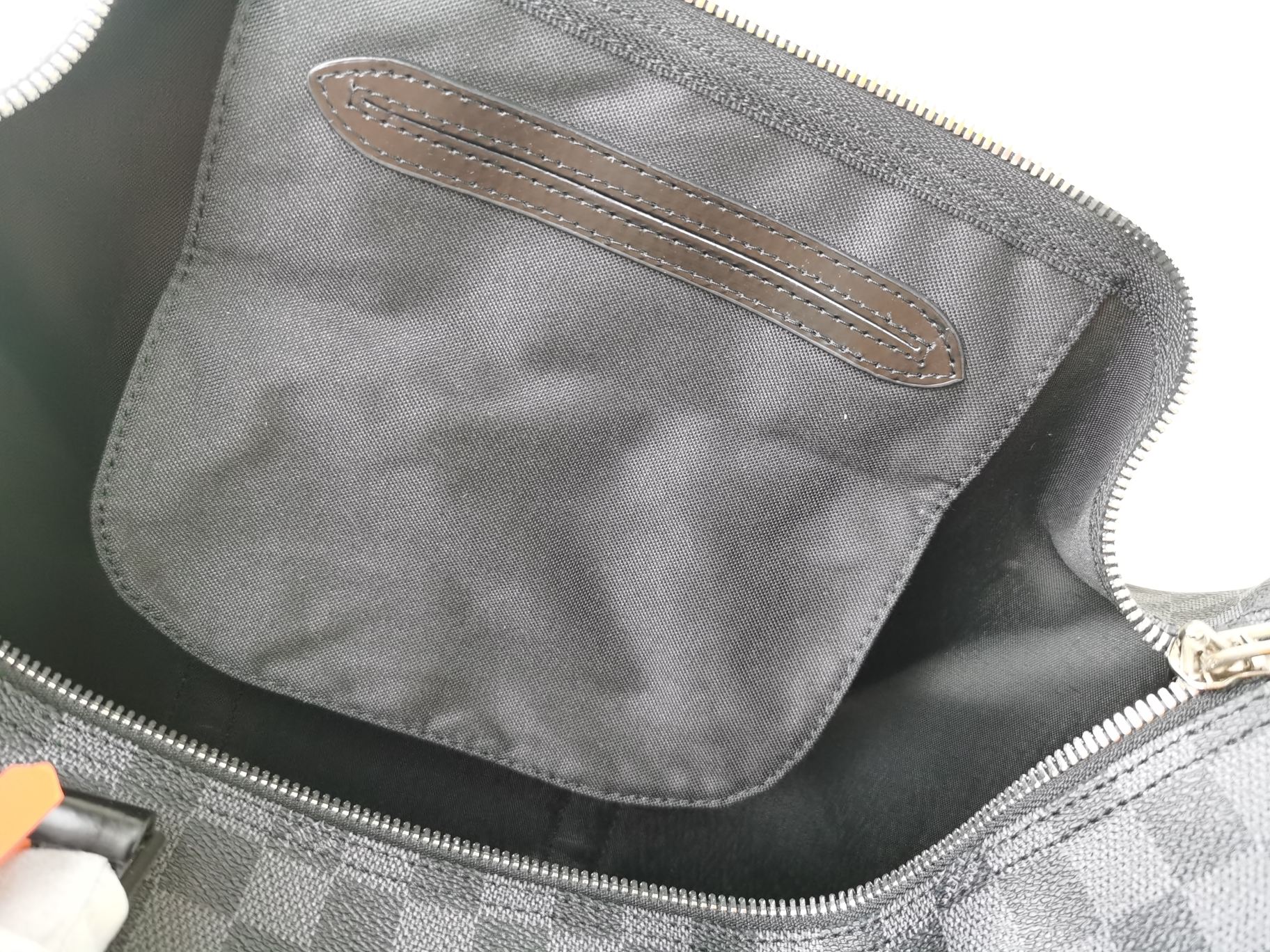 KEEPALL 45サイズ旅行袋 - モダンなスタイルの旅行必需品