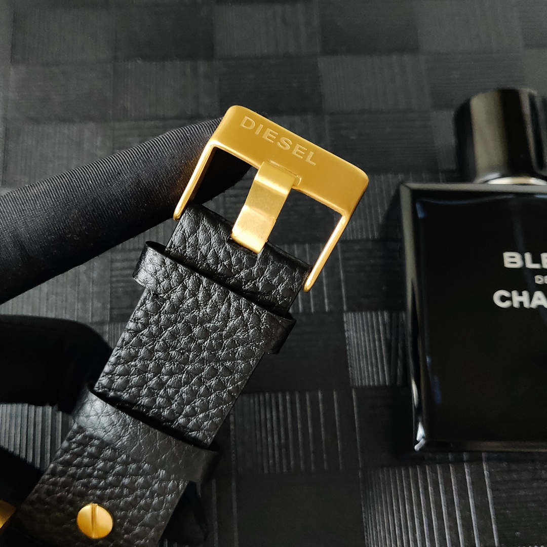 “Black Steel Belt Watch DIESEI Model 7333: Super Cool Design, Top Quality 55mm Plate” - 图片 7