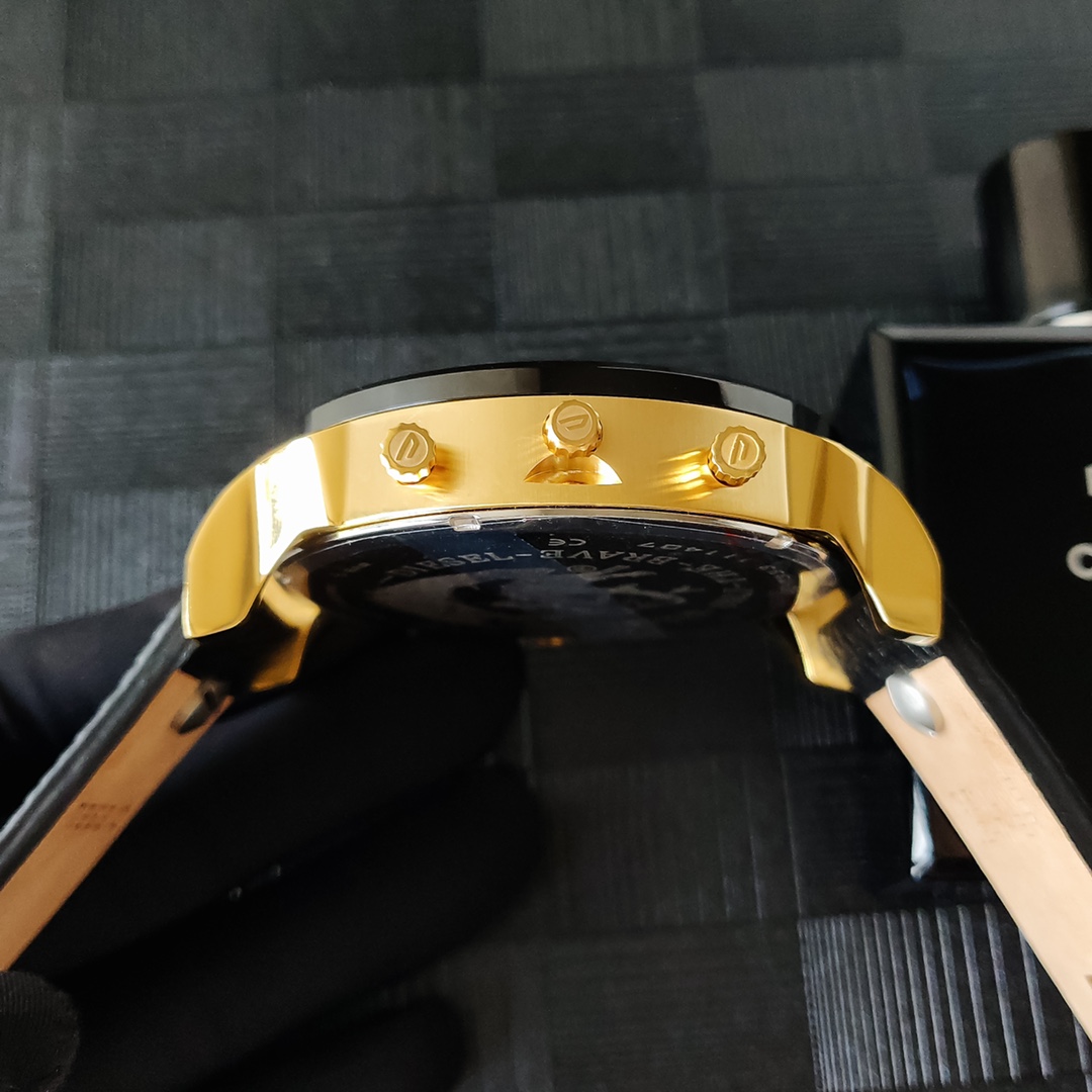 “Black Steel Belt Watch DIESEI Model 7333: Super Cool Design, Top Quality 55mm Plate” - 图片 5