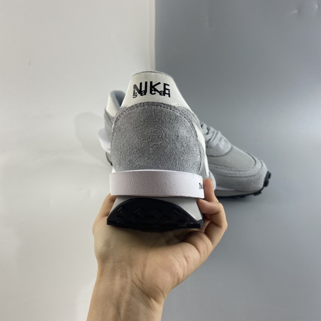 P320  Fragment Design x Sacai x Nike LDWaffle 联名重叠设计前卫华夫变形休闲慢跑鞋 DH2684-001