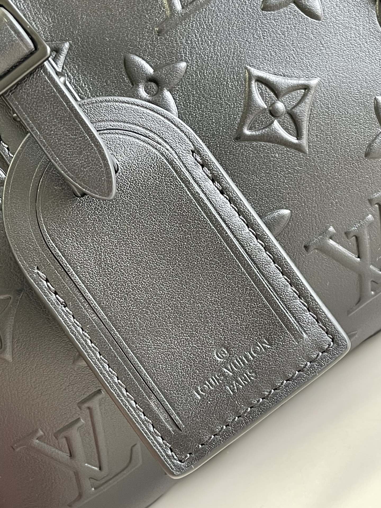 Louis Vuitton LV City Keepall斜挎包 M57955