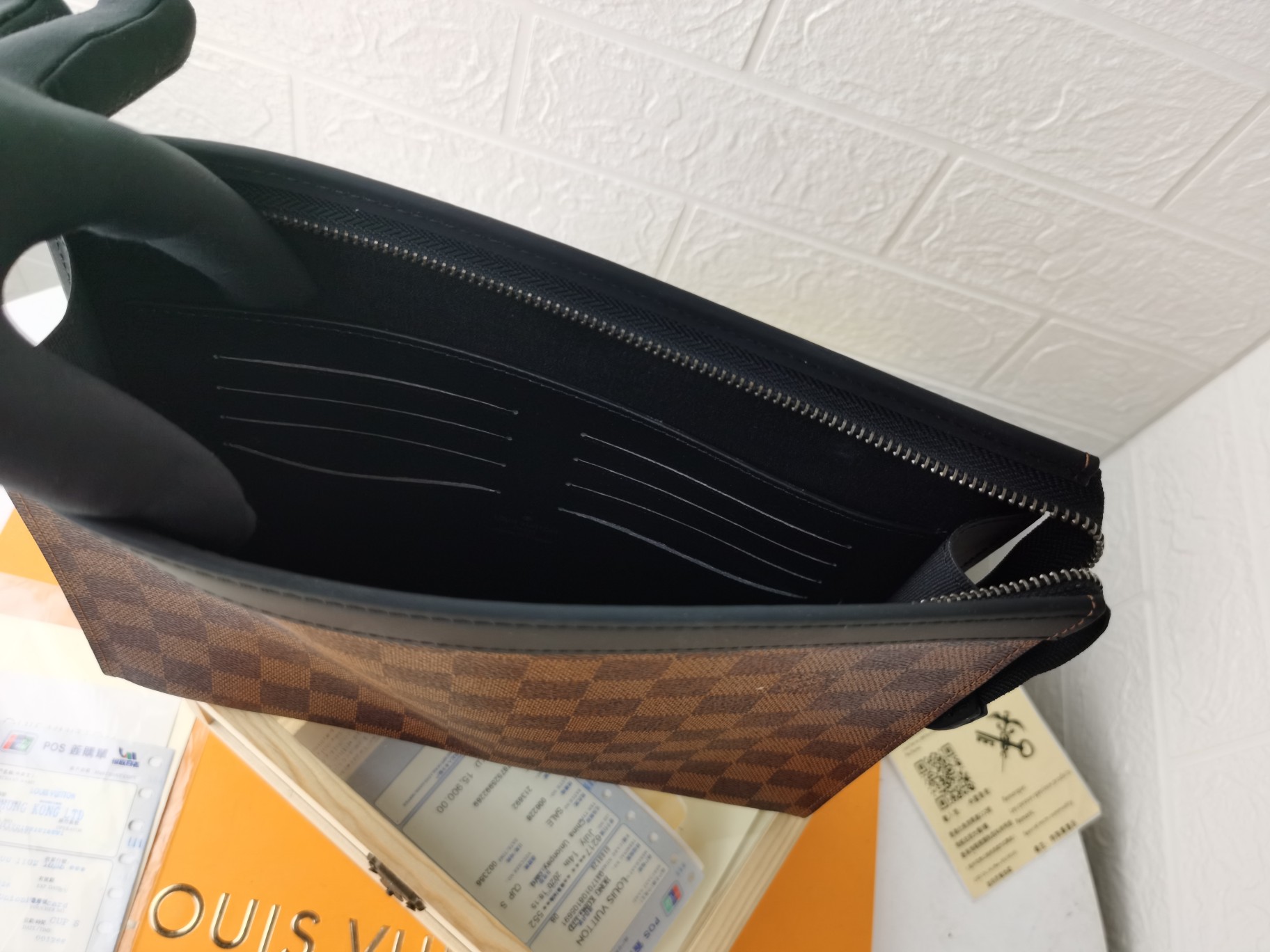 ブランド名 M61692 中号手袋 - スタイリッシュで機能的