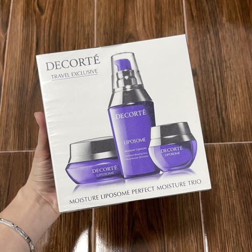 Decorté Moisture Liposome Perfect Moisture Trio Set - Hydration Boosting Set 1 Decorté Moisture Liposome Perfect Moisture Trio Set - Hydration Boosting Set