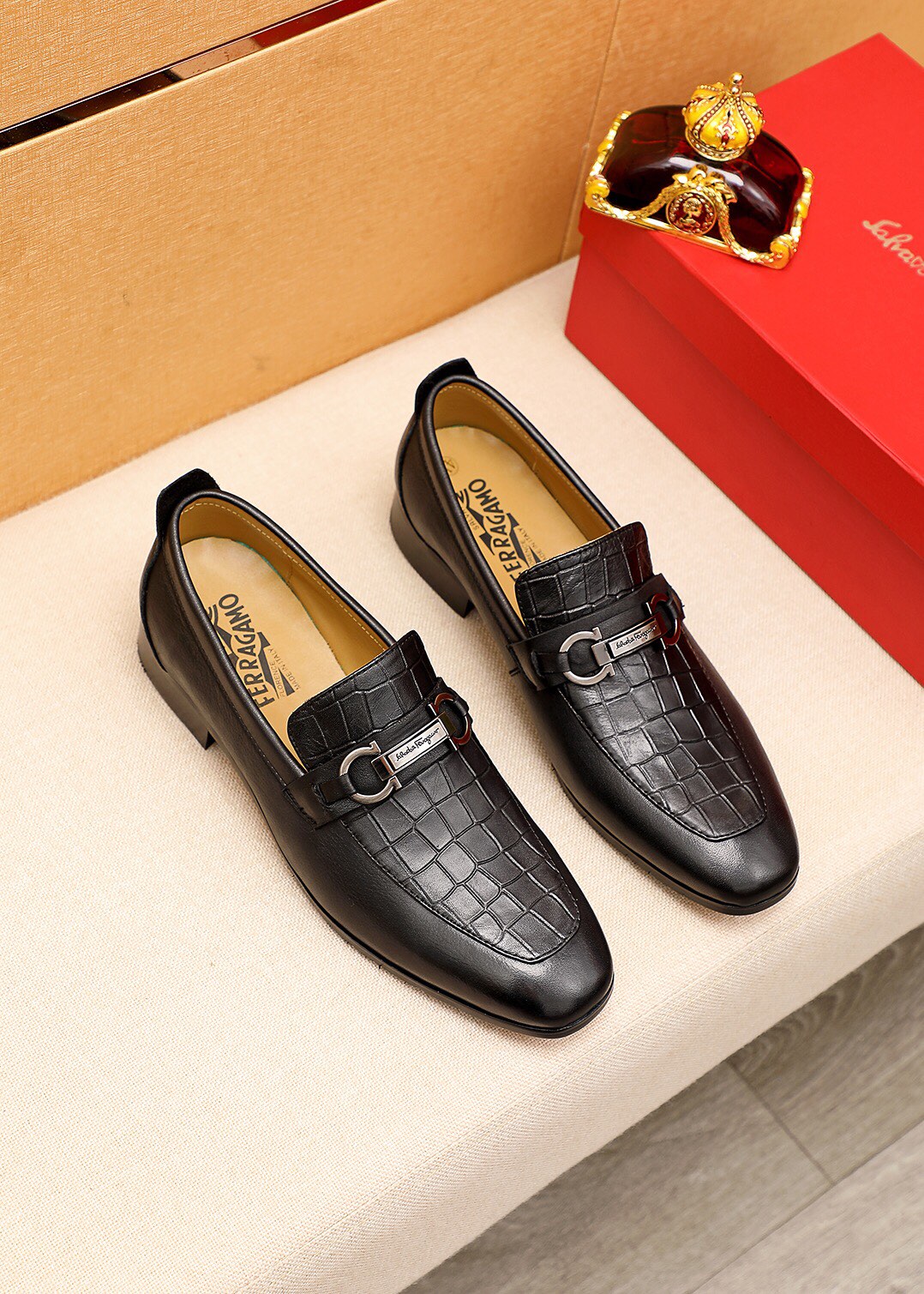 J0  Ferragamo「 菲拉格慕」休闲皮鞋正码