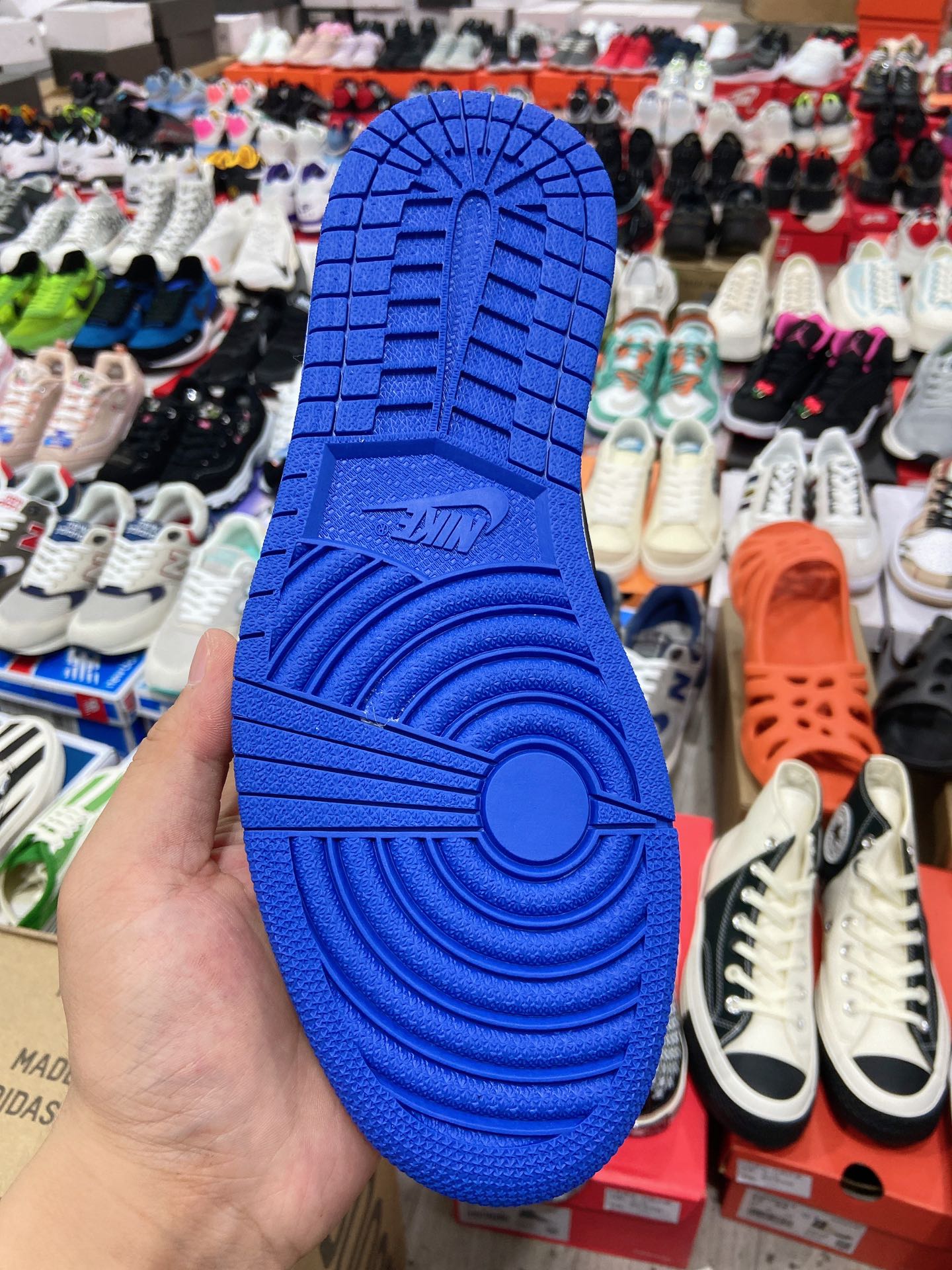 480高版本 乔丹Air Jordan 1 “Gae Royal” 游戏蓝 新黑蓝脚趾 555088-041