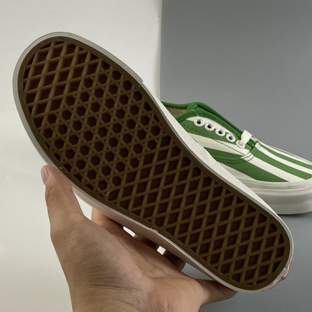 P150 Vans Vault OG Style 43 Lx 万斯高端支线条纹系列硫化板鞋 VN0A3DPBVQX