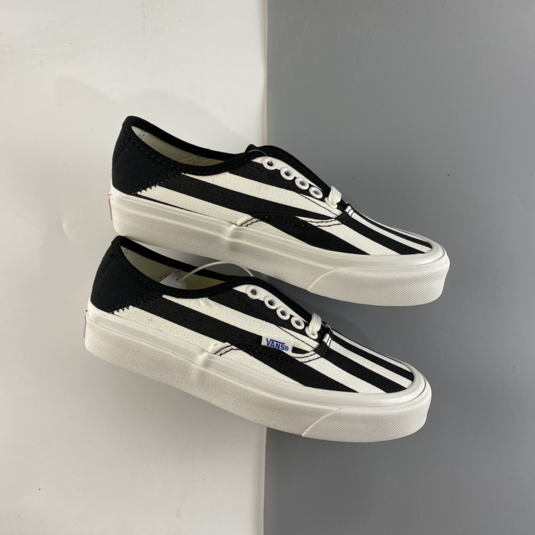 P150 Vans Vault OG Style 43 Lx 万斯高端支线条纹系列硫化板鞋 VN0A3DPB3SY1