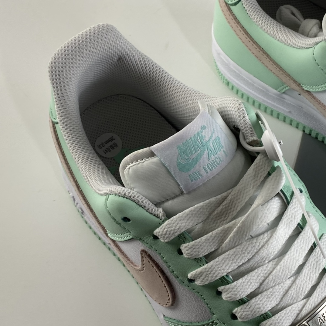 P220 Nk Air Force 1’07 空军一号低帮休闲运动板鞋 AA1726-111