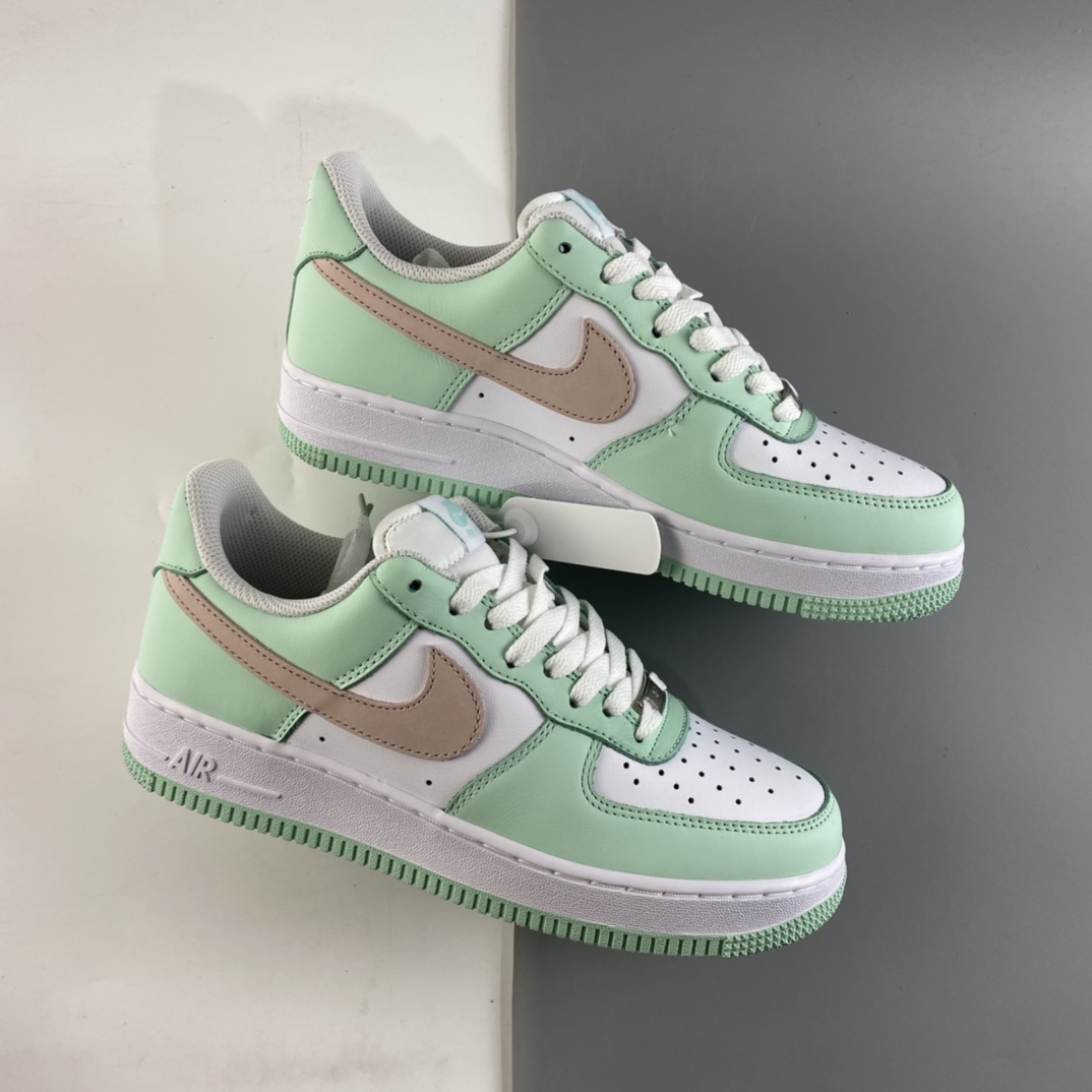 P220 Nk Air Force 1’07 空军一号低帮休闲运动板鞋 AA1726-111