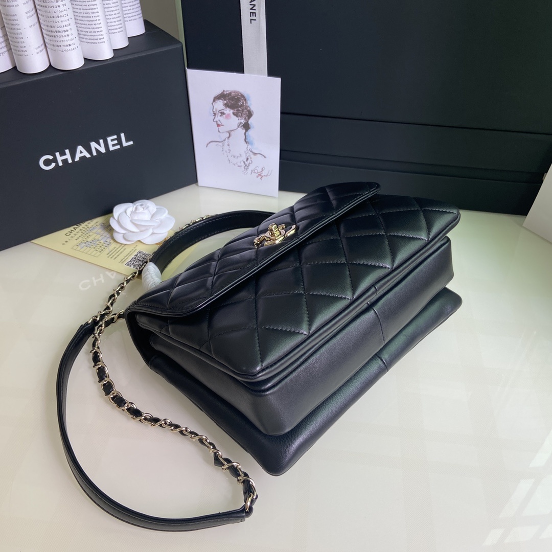 CHANEL92236V格秋冬最新五金原单品质刘诗诗同款采用进口绵羊皮多隔层顶尖的制作完美的手工.上身效