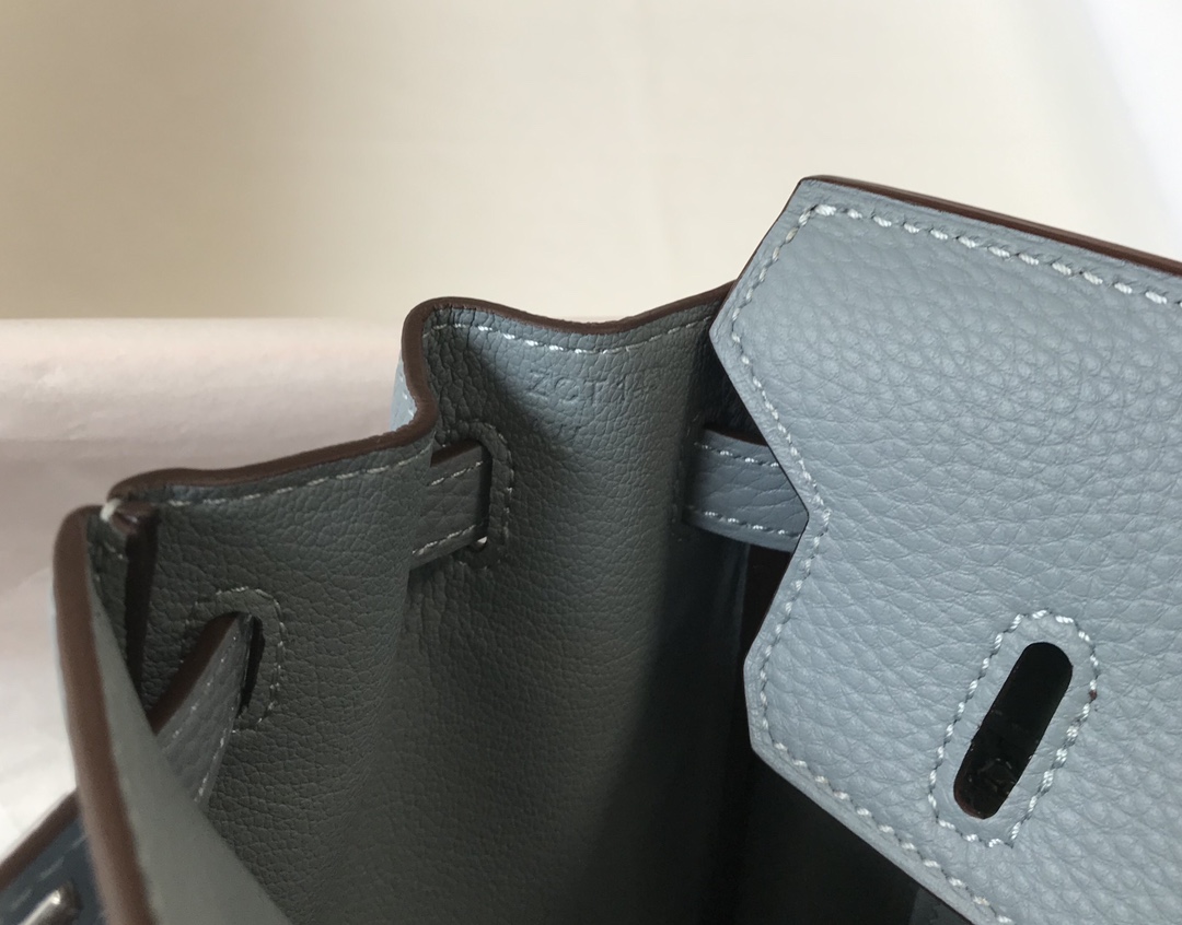 Hermès Luxury Handbag Collection 8