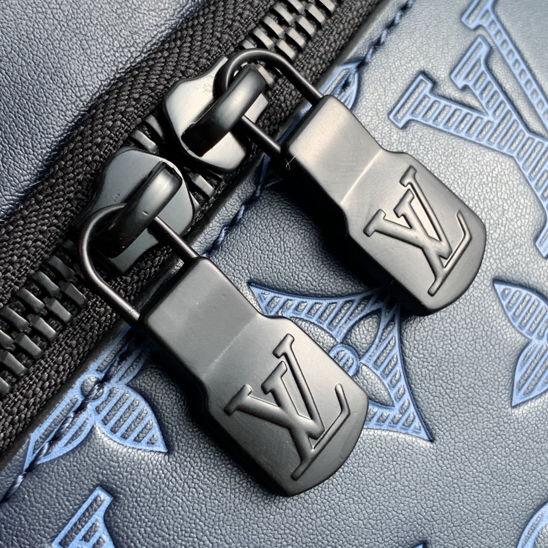 Louis Vuitton LV Discovery 腰包 M45729蓝色